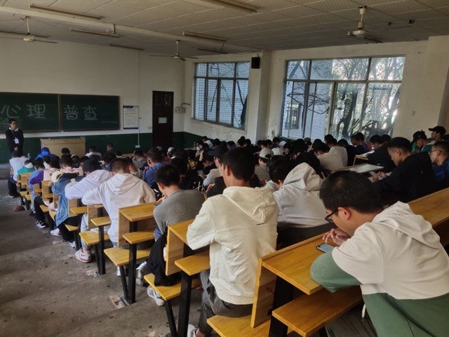 2ef1a81acef74b69933c2ff5fe50c694.jpg