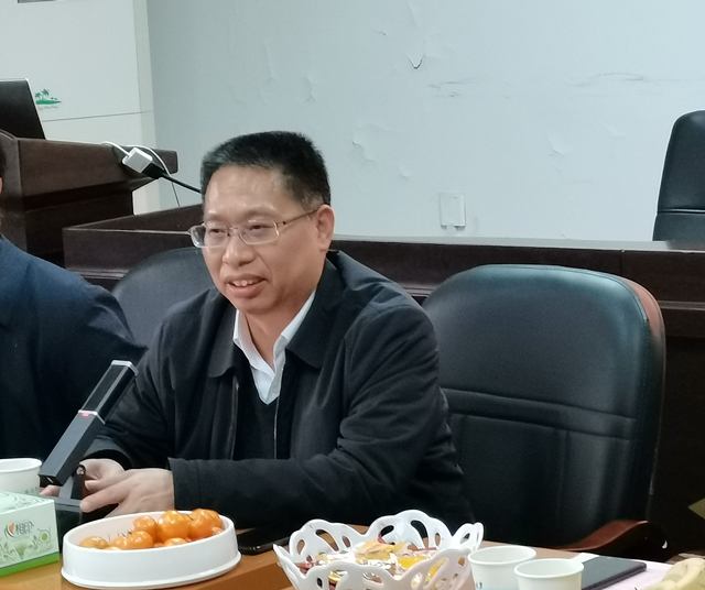 9a3b1b2ccc844b0ba4a43fa0d0be1306.jpg 刘友金_副本.jpg