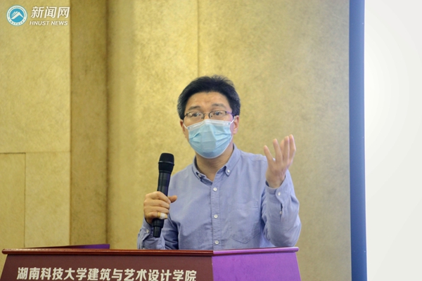 2c57efed4af341879fe3fbd6de096f7b.jpg 成老师.jpg
