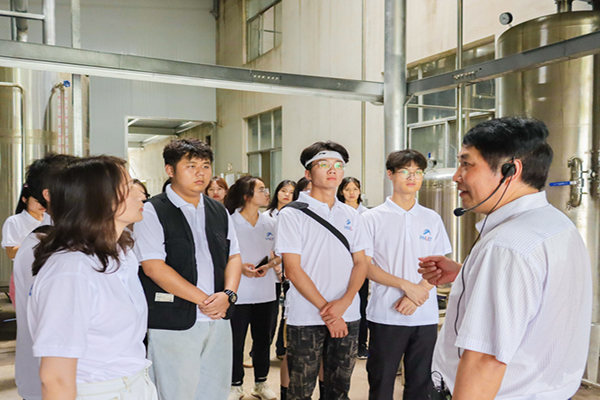317527a1d8fa41b487d68b73ca3caf55.jpg 参观车间 (1 - 1).jpg