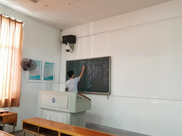 99eda17554be47f89824b889ea57e910.jpg