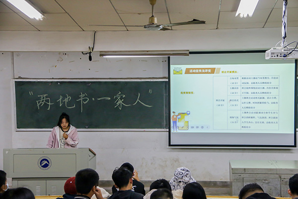 922459072a974a4bbec23878cc8a5271.jpg 刘婷2.JPG