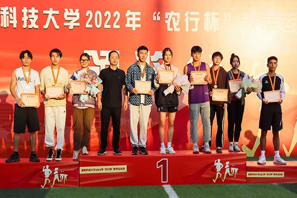 ee6d88ff7d93424ea6b5245d8be323c5.jpg