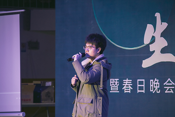 46c763e6edef42198bf975c6bfbb999e.jpg 刘晨.jpg