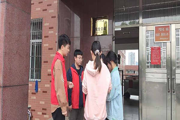 fe19b1dc60314839a9e153c697ab9955.jpg