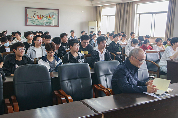 d76bf55989c84dab9f66e79d9a4d8689.jpg 现场.jpg