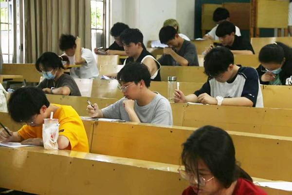 1a2807f4b01f4d1bb9a39ee3cd7e8334.png 图片1.png