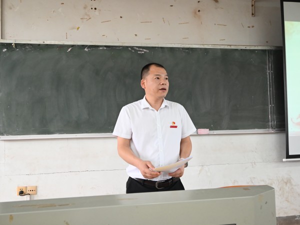 e263449f745242b6b4d8d7a8957b9a90.jpg 院党委副书记江献书总结发言.JPG