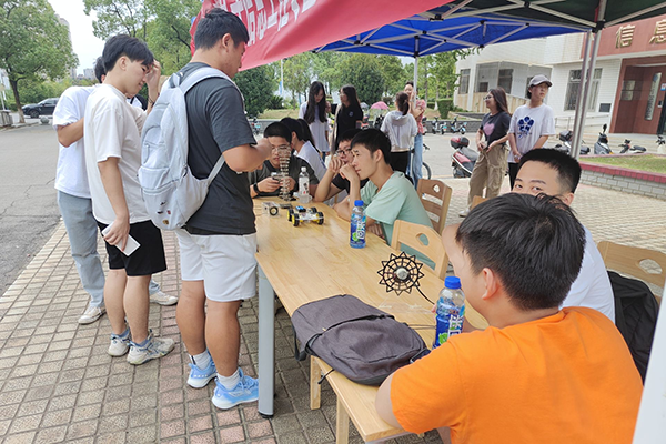 2e7cf9a913cf419f902dfa8f6ea4df49.png 图片2.png