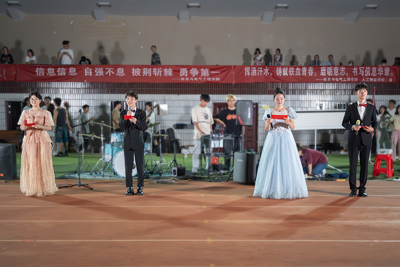 2e1cbc5a3d0848d2b6ea2fadc108e030.png 图片1.png