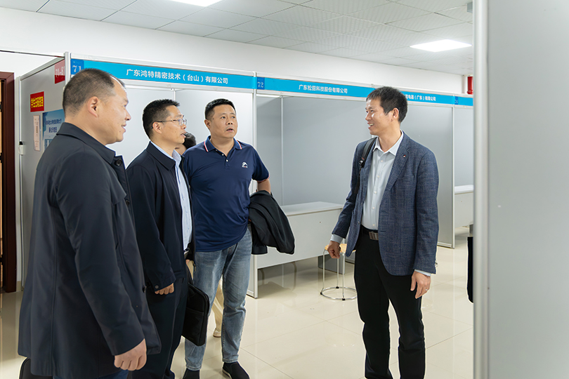 ce625398a1a9496083d278d02e1b99e6.png 招聘图片3.png
